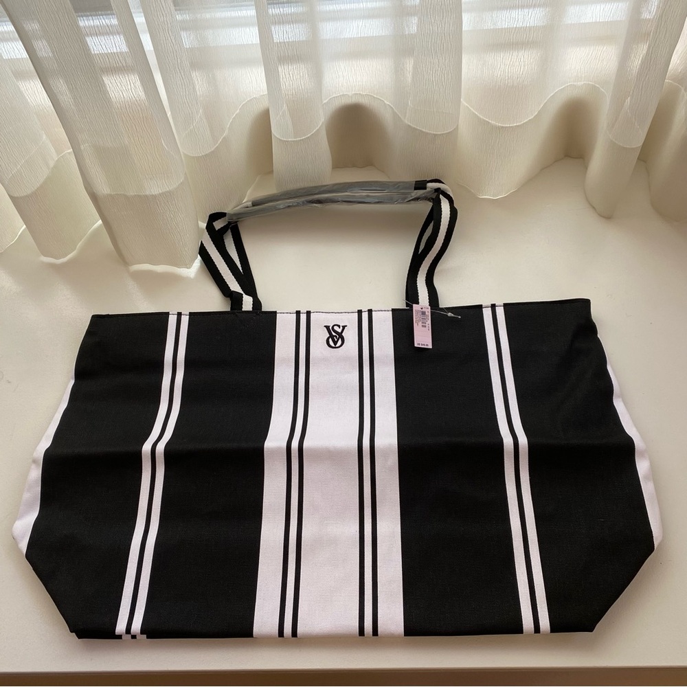 NWT Victoria’s Secret VS Striped Tote - Picture 7 of 10